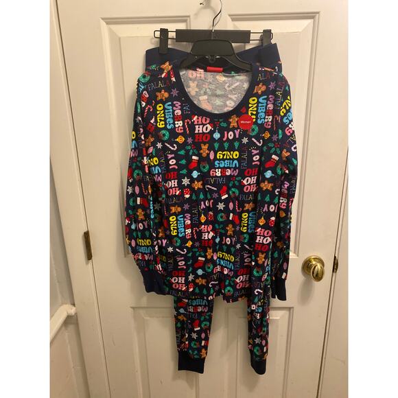 Brand New Holiday PJ's by Macy's Women's Small Christmas Pajama Set Pants Top - Picture 1 of 6